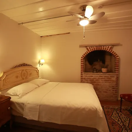 Podemos Otel Ayvalı