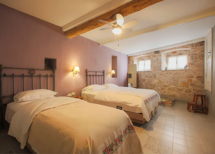 Ξενοδοχείο Podemos *